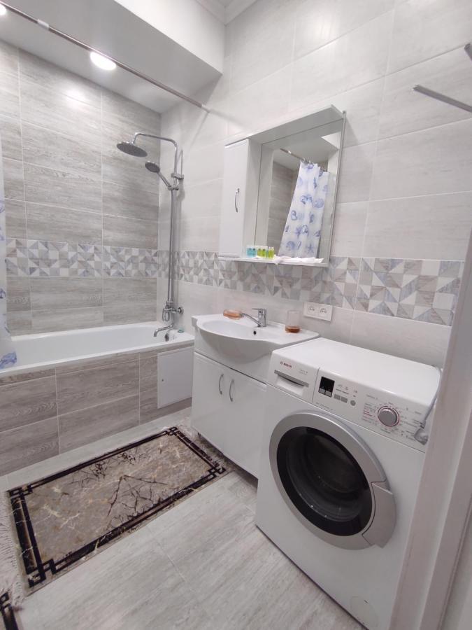 Уютная Квартира-Студия Жк Lotus Terrace Apartment Almaty Exterior photo